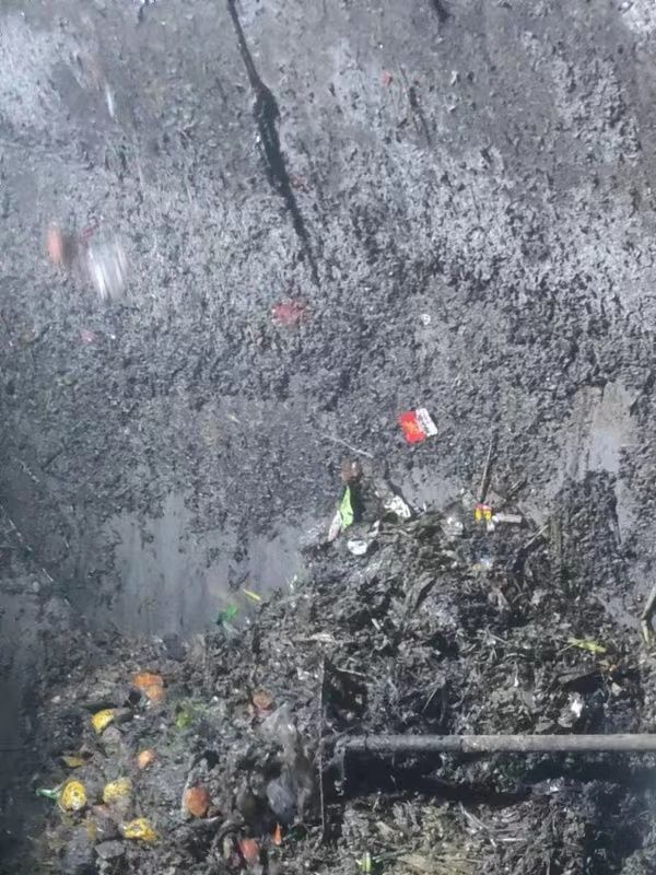 六弓乡污水池清理